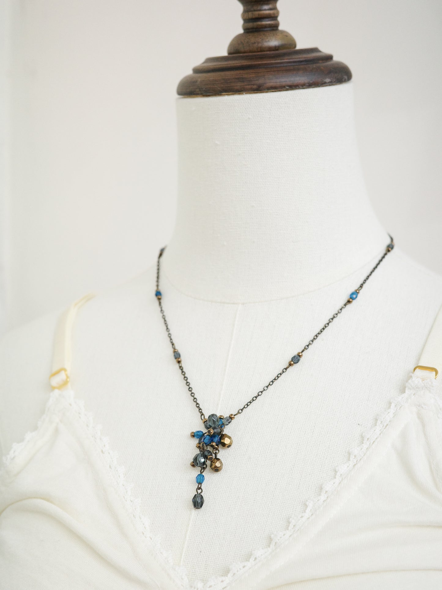 Blue Dangling Necklace