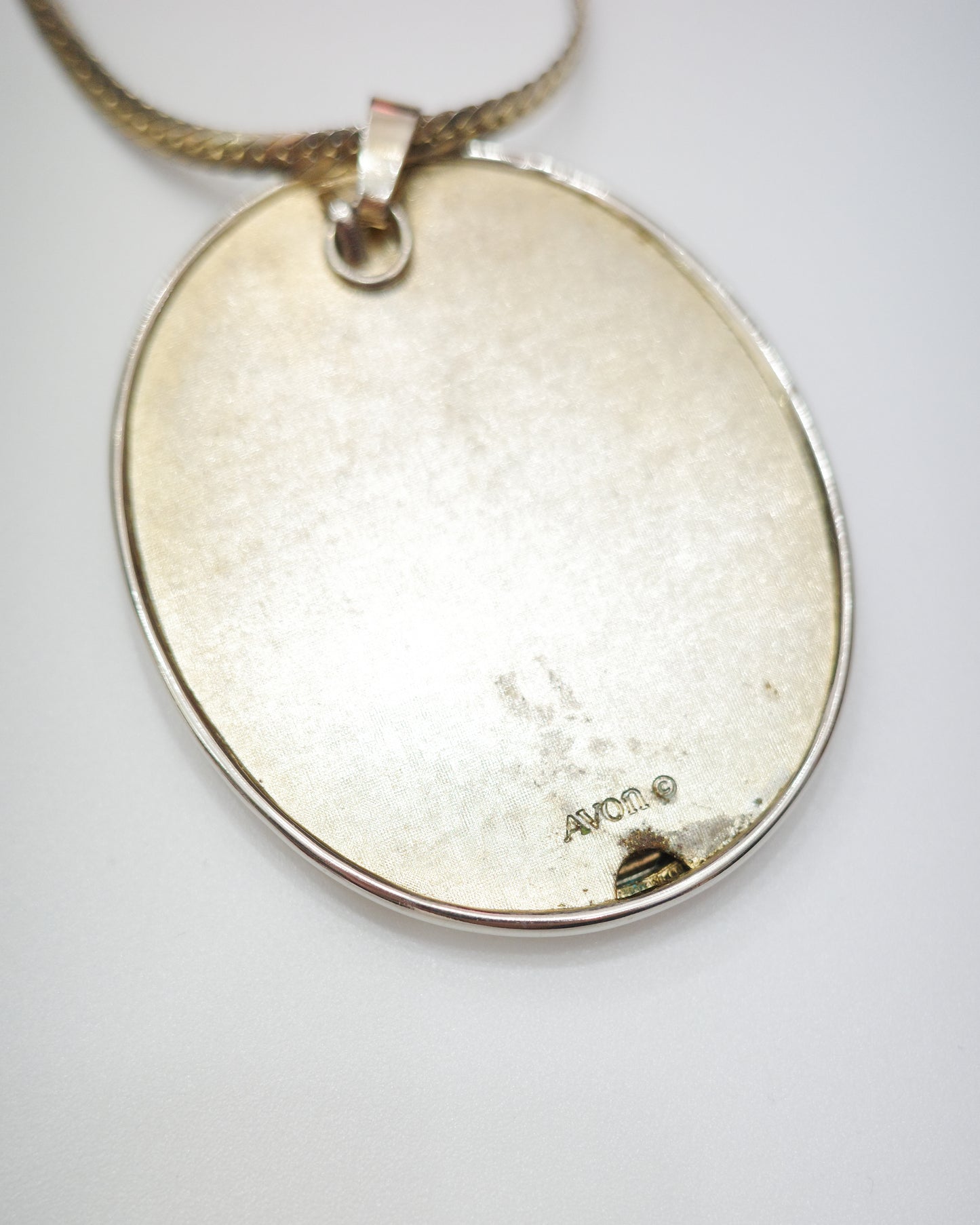 Avon Vintage Floral Necklace