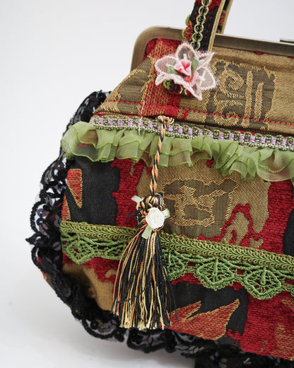 Victorian Style Lace Kiss-Lock Bag