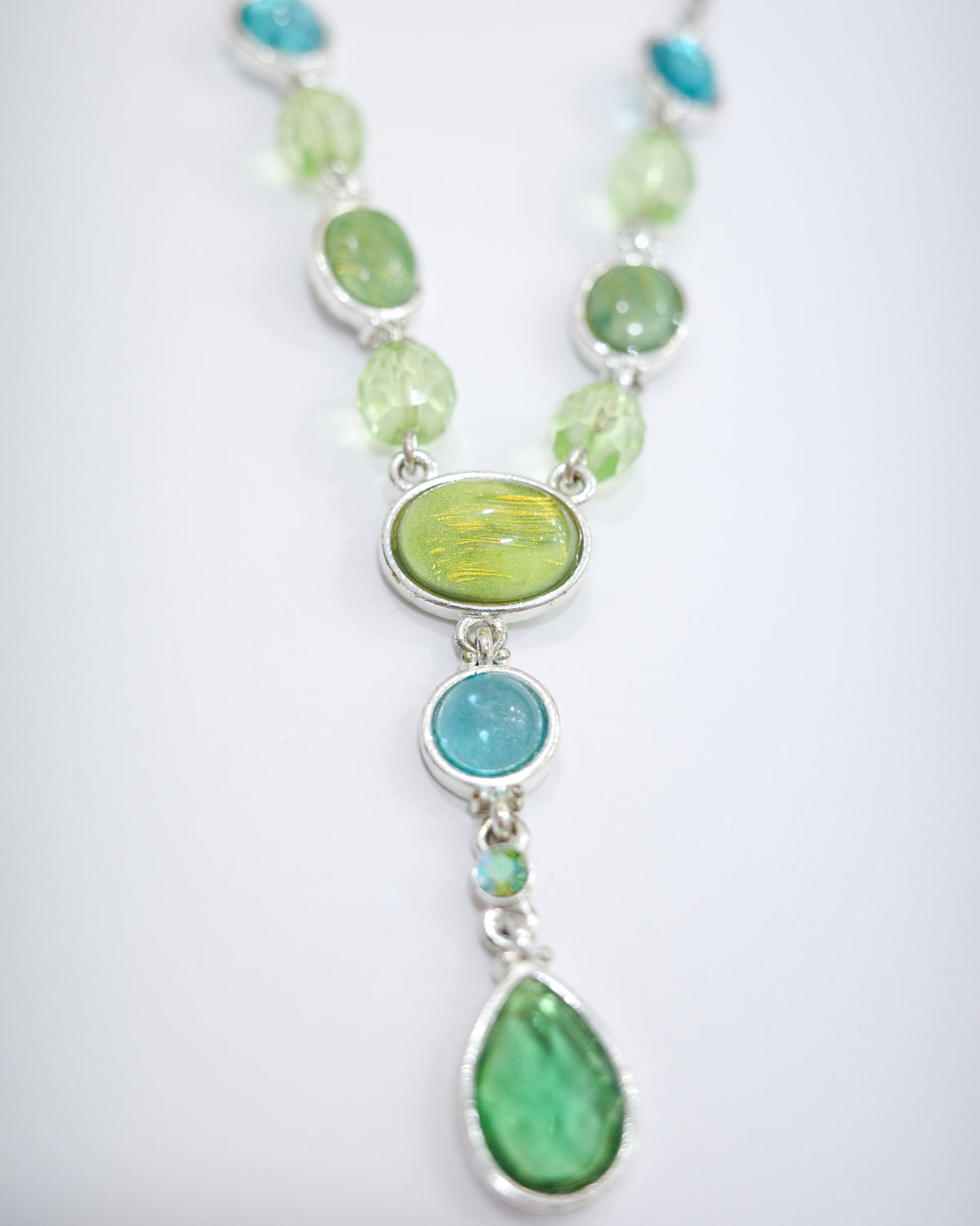 Avon Aqua Necklace